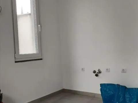 Izdavanje, četvorosoban stan, 115m², Savski Venac, Beograd - image 16