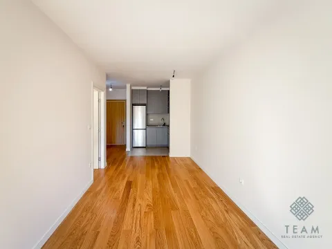 Rent, office space, 44m², Central Point, Podgorica - image 3