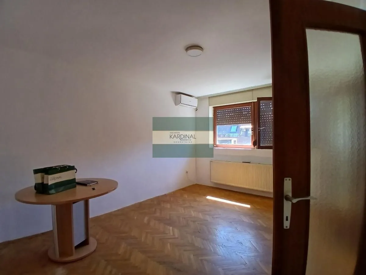 Prodaja, jednosoban stan, 44m², Centar, Jagodina