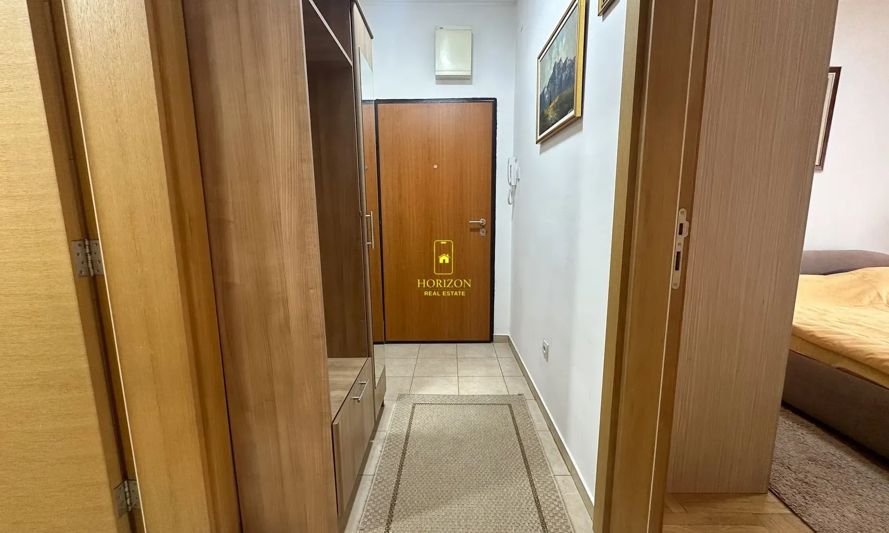 Prodaja, jednosoban stan, 50m², Krivi Most, Podgorica