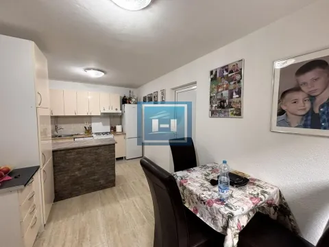 Prodaja, kuća, 181m², Kajsijar, Jagodina - image 12