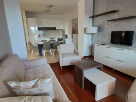 Rent, apartment, 70m², Bečići, Budva - image 7