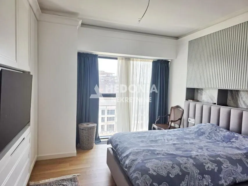 Prodaja, trosoban stan, 95m², Novi Beograd Blok 65, Novi Beograd Sve Podlokacije