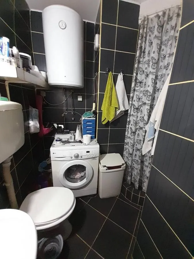 Prodaja, trosoban stan, 69m², Duvanište, Niš