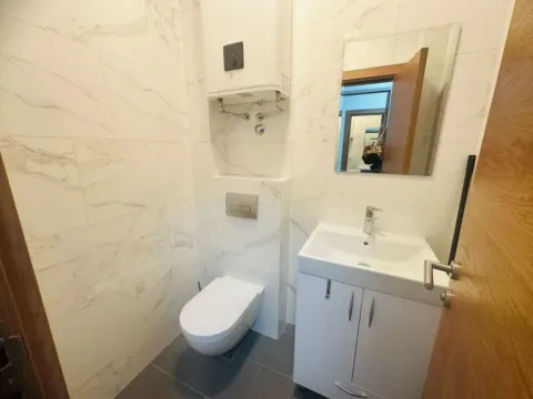 Sale, two bedroom apartment, 73m², Komoševina, Budva - image 2