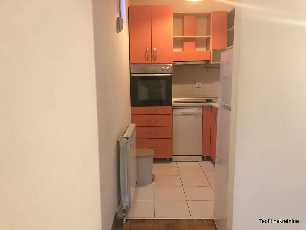 Prodaja, dvosoban stan, 46m², Zemun Gornji Grad, Zemun Sve Podlokacije