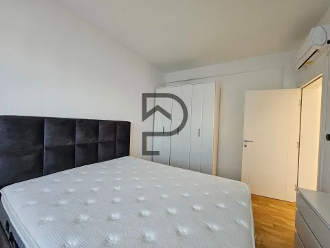 Izdavanje, stan, 100m², Dalmatinska ulica, Podgorica - image 9