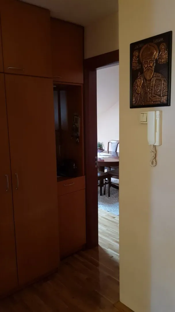 Prodaja, trosoban stan, 103m², Centar, Podgorica