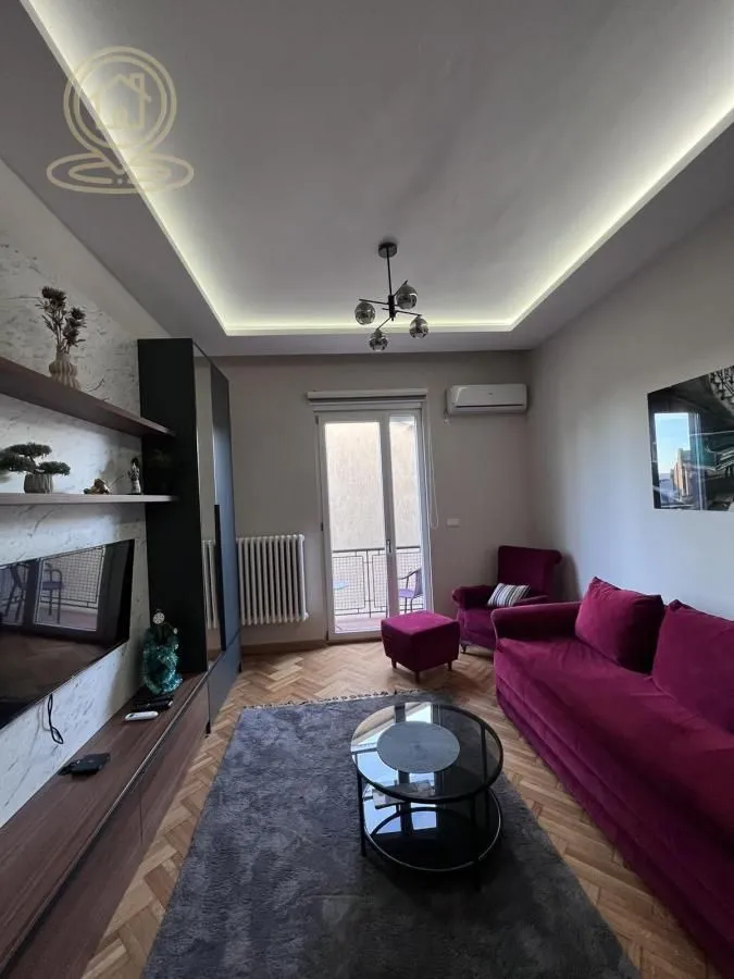 Izdavanje, jednosoban stan, 27m², Stari Grad, Beograd