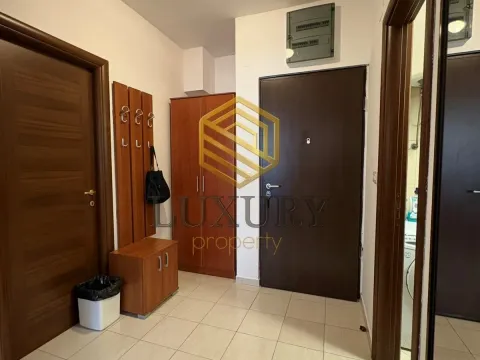 Izdavanje, dvosoban stan, 60m², City Kvart, Podgorica - image 8