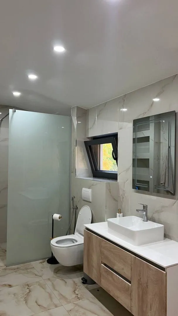 Izdavanje, kuća, 830m², Seljanovo, Tivat
