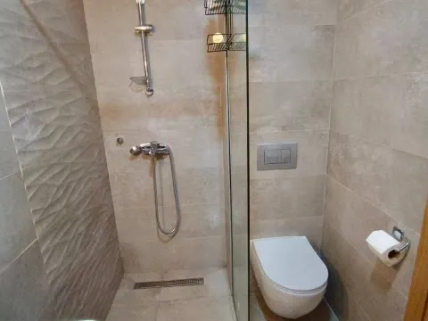 Sale, one bedroom apartment, 44m², Bečići, Budva - image 6