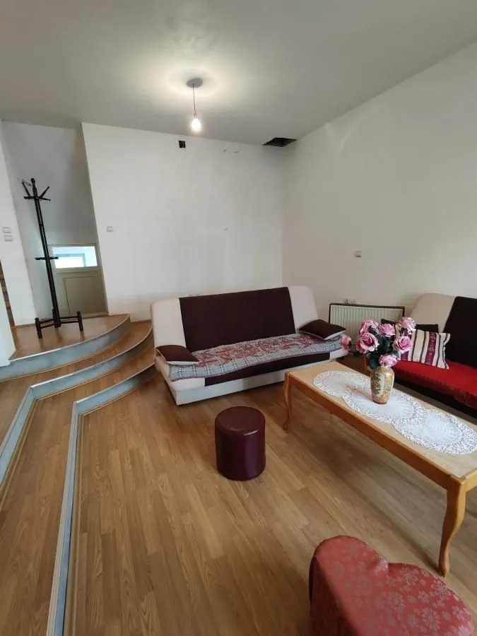 Prodaja, kuća, 450m², Aqua park, Jagodina