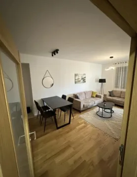 Izdavanje, jednosoban stan, 47m², City Kvart, Podgorica - image 9