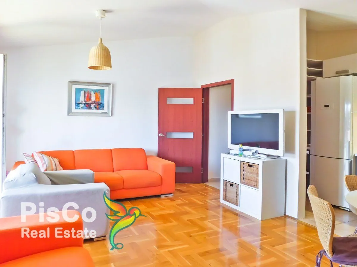 Izdavanje, dvosoban stan, 68m², Blok 9, Podgorica