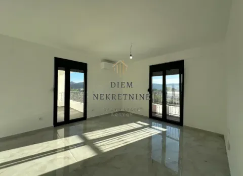 Rent, one bedroom apartment, 47m², Čeluga, Bar - image 7
