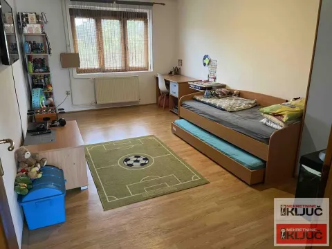 Prodaja, četvorosoban stan, 101m², Železnička Stanica, Novi Sad Sve Podlokacije - image 3