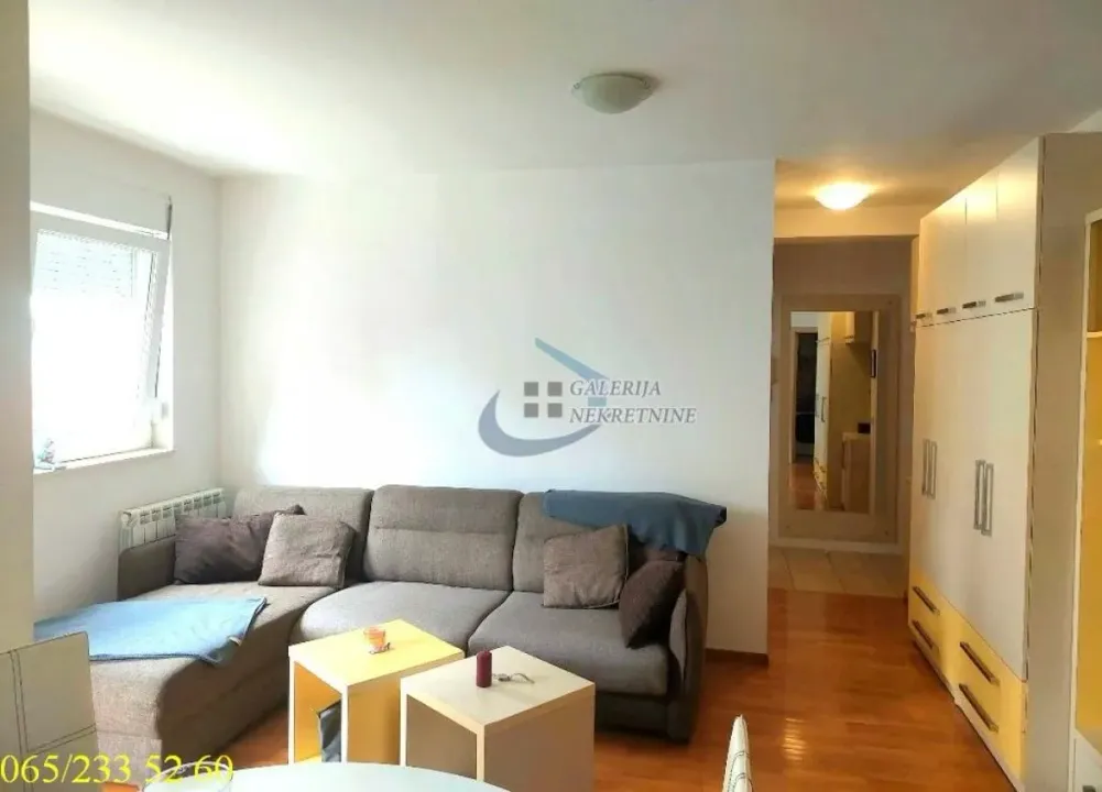 Prodaja, jednosoban stan, 37m², Čubura, Beograd