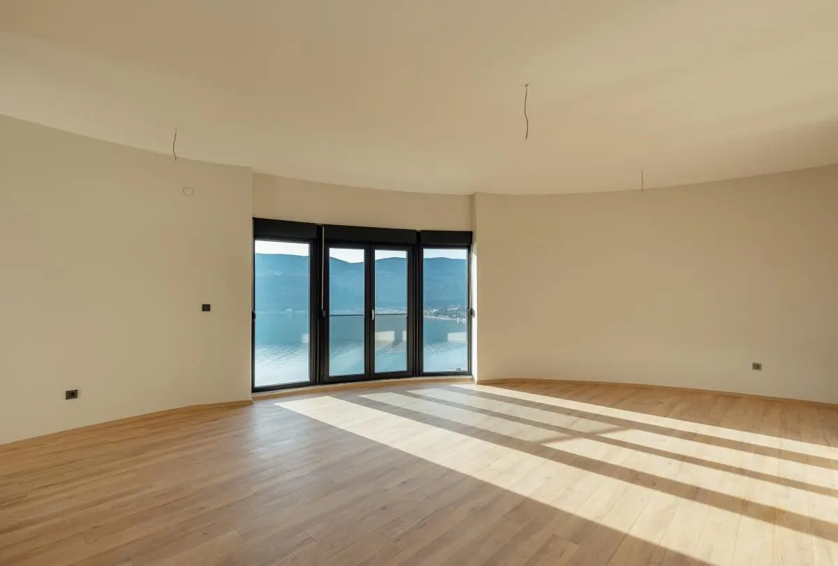 Prodaja, trosoban stan, 119m², Herceg Novi, Crna Gora
