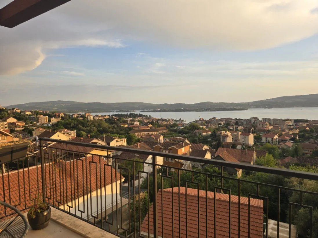Prodaja, dvosoban stan, 55m², Mažina, Tivat