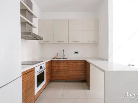 Sale, one bedroom apartment, 87m², Budva, Crna Gora - image 3