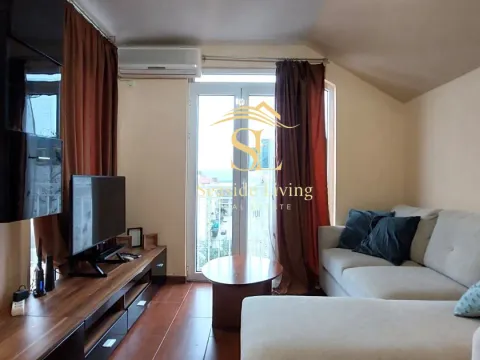 Rent, one bedroom apartment, 56m², Centar, Tivat - image 2