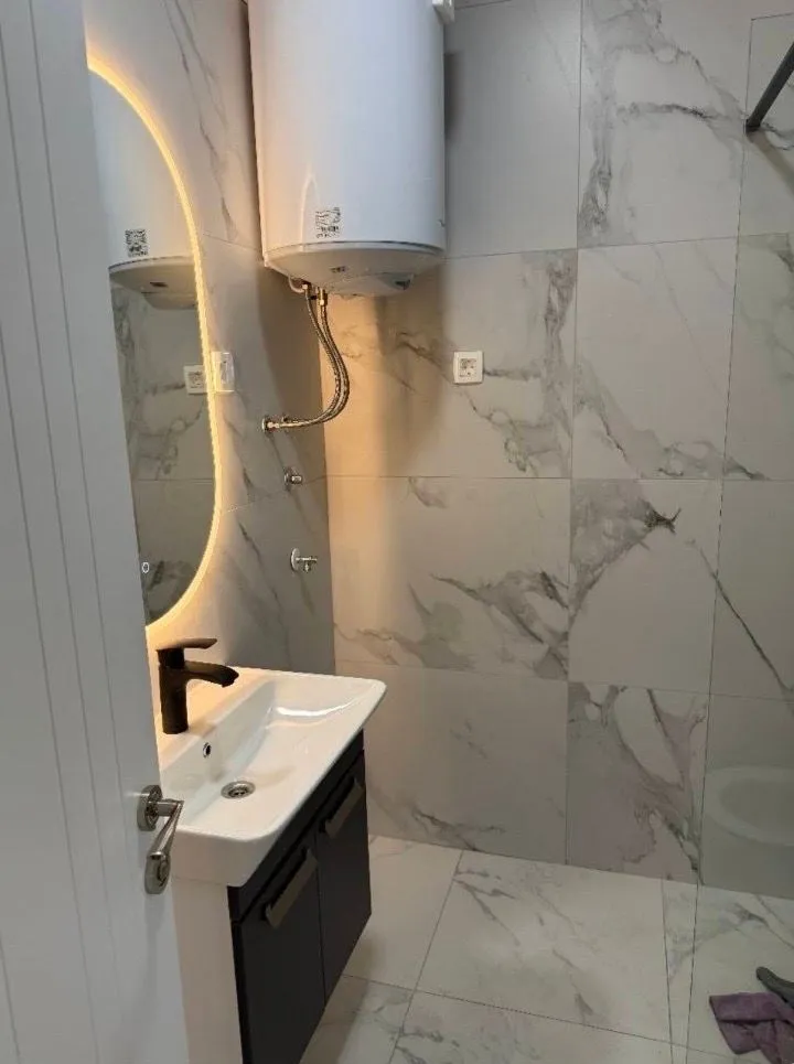 Rent, one bedroom apartment, 41m², Kod Capital Plaze, Podgorica
