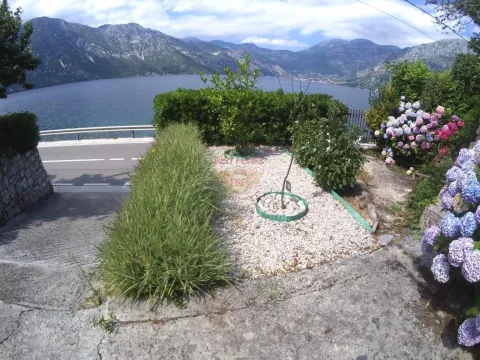 Prodaja, kuća, 270m², Kotor, Crna Gora