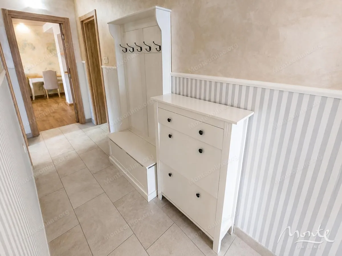 Prodaja, dvosoban stan, 87m², Pržno, Budva