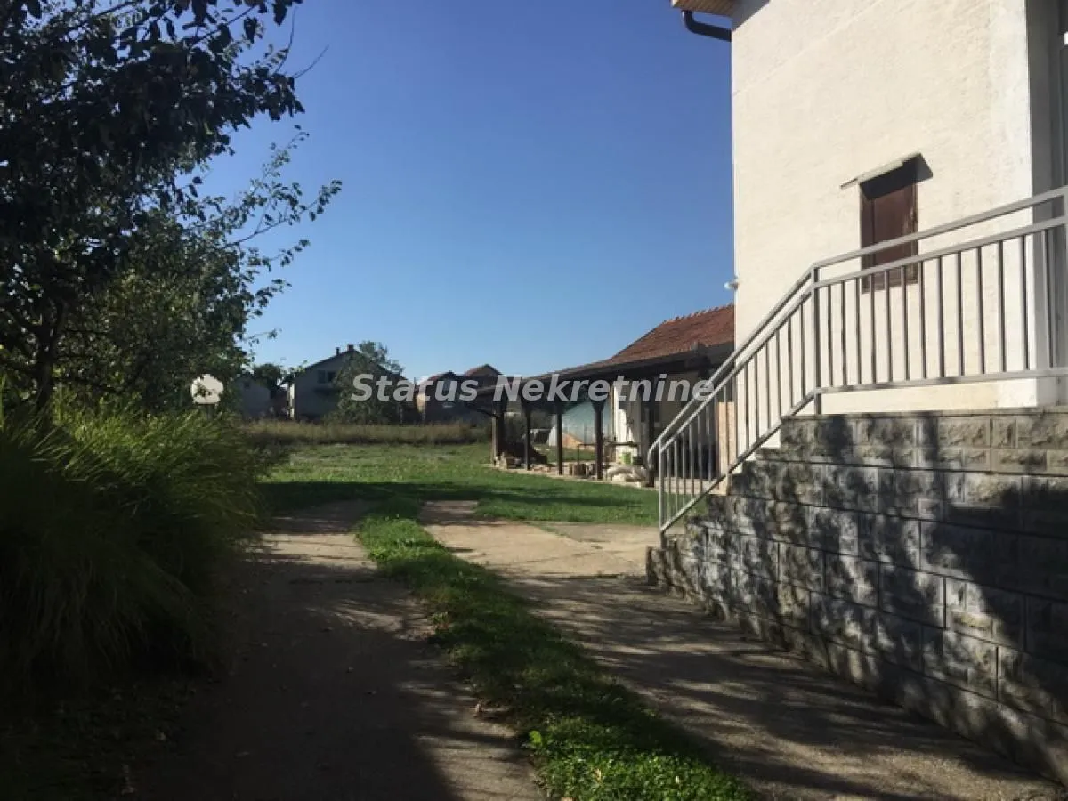 Izdavanje, četvorosoban stan, 89m², Futog, Novi Sad Sve Podlokacije