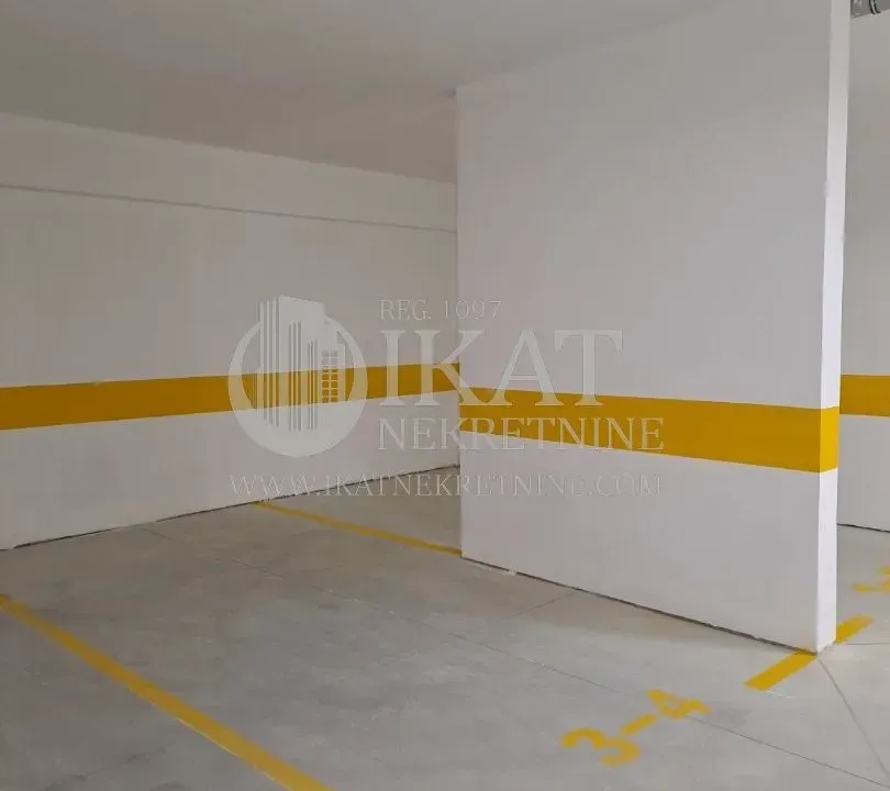 Izdavanje, parking/garaža, 13m², Zemun Meandri, Zemun Sve Podlokacije