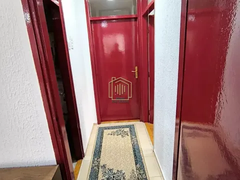Izdavanje, dvosoban stan, 67m², Centar, Bar - image 11