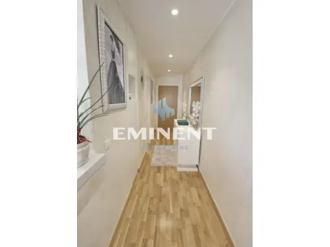 Rent, four bedroom apartment, 91m², Savski Venac, Beograd - image 19