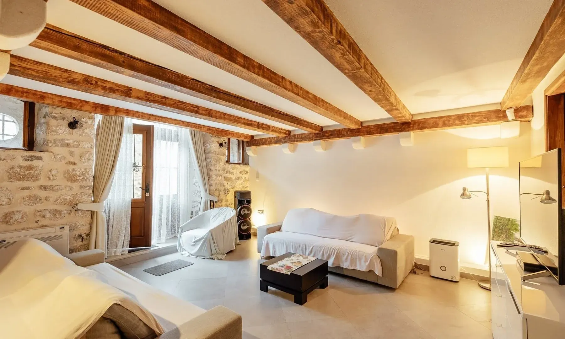 Prodaja, dvosoban stan, 93m², Perast, Kotor