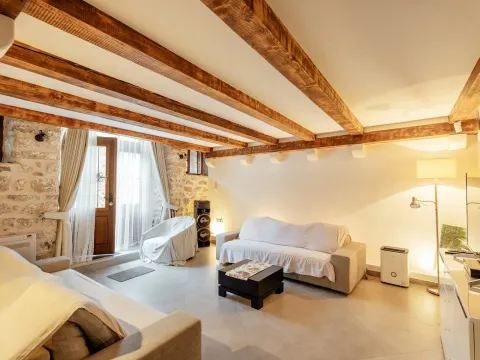 Sale, two bedroom apartment, 93m², Perast, Kotor - image 6