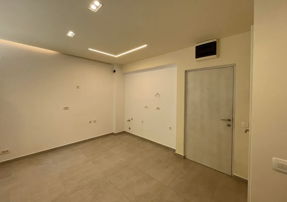 Sale, one bedroom apartment, 52m², Škaljari, Kotor