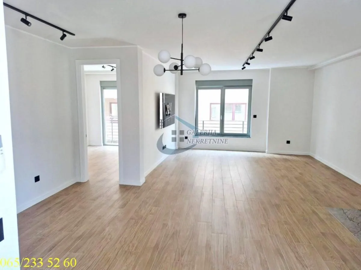 Prodaja, dvosoban stan, 65m², Kalenić Pijaca, Vračar Sve Podlokacije