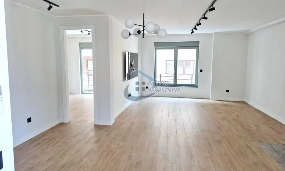 Prodaja, dvosoban stan, 65m², Kalenić Pijaca, Vračar Sve Podlokacije