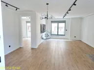 Prodaja, dvosoban stan, 65m², Kalenić Pijaca, Vračar Sve Podlokacije - image 1