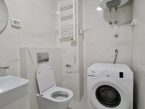 Izdavanje, jednosoban stan, 50m², Central Point, Podgorica - image 7