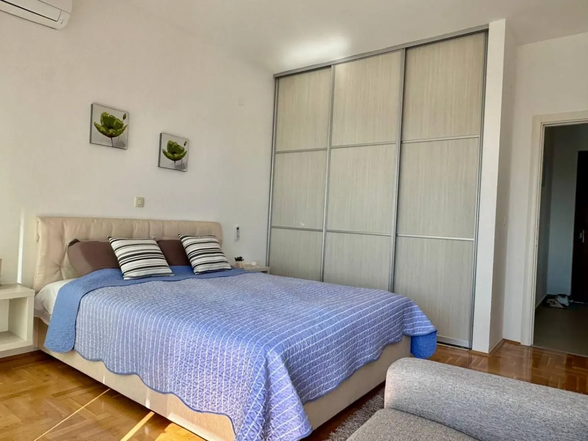 Prodaja, jednosoban stan, 63m², Đenovići, Herceg Novi