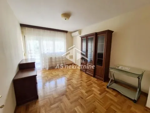 Rent, three bedroom apartment, 78m², Vračar Hram, Vračar Sve Podlokacije - image 7