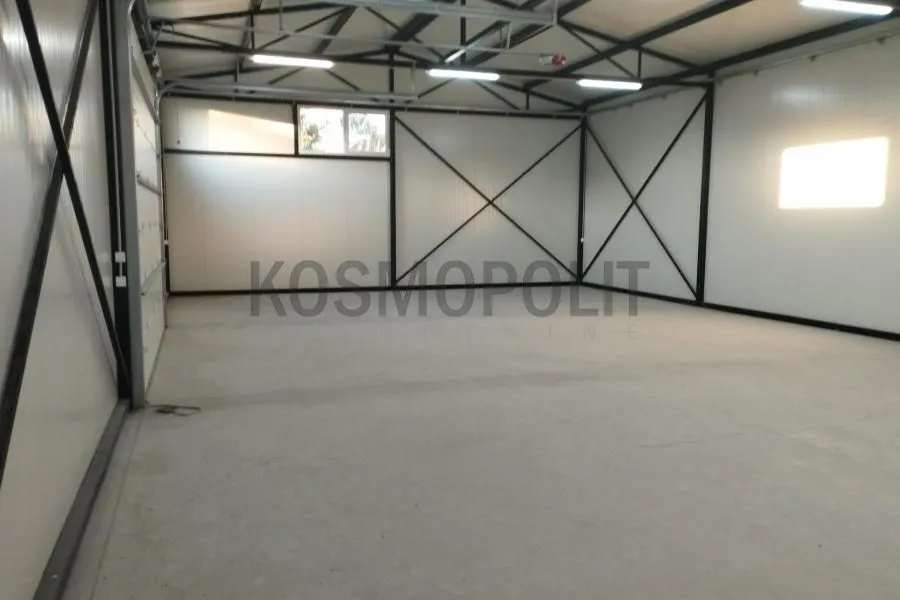 Rent, office space, 200m², Batajnica, Beograd