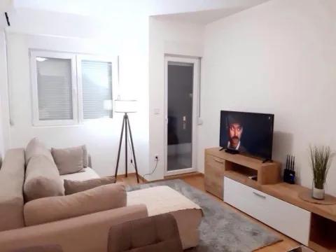 Sale, one bedroom apartment, 40m², Podgorica, Crna Gora - image 1