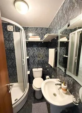 Rent, two bedroom apartment, 56m², Podgorica, Crna Gora - image 11