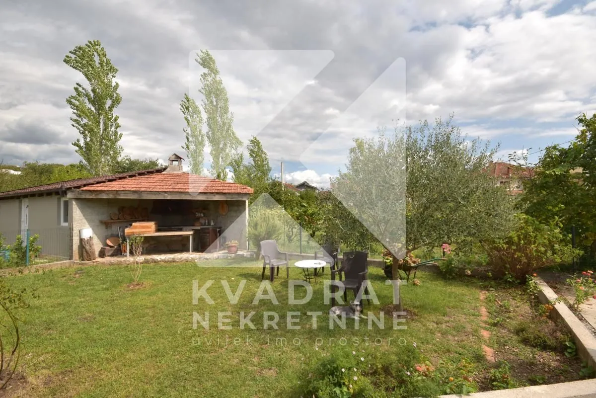 Rent, house, 200m², Dalmatinska ulica, Podgorica