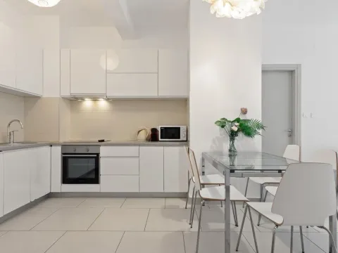 Sale, three bedroom apartment, 97m², Morinj, Kotor - image 4