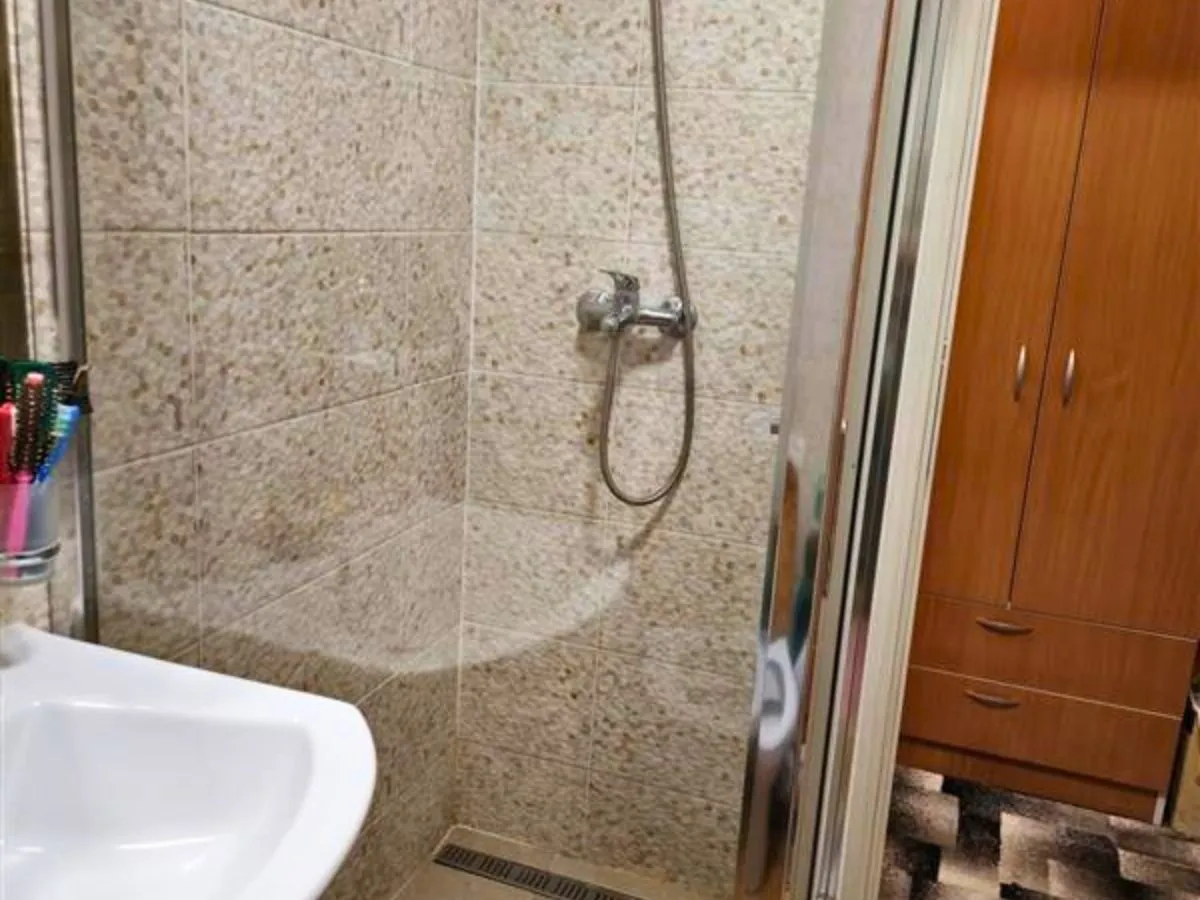 Izdavanje, dvosoban stan, 45m², Stari grad, Novi Sad