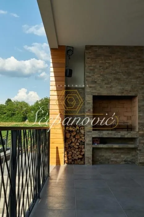 Rent, house, 295m², Sremski Karlovci, Novi Sad