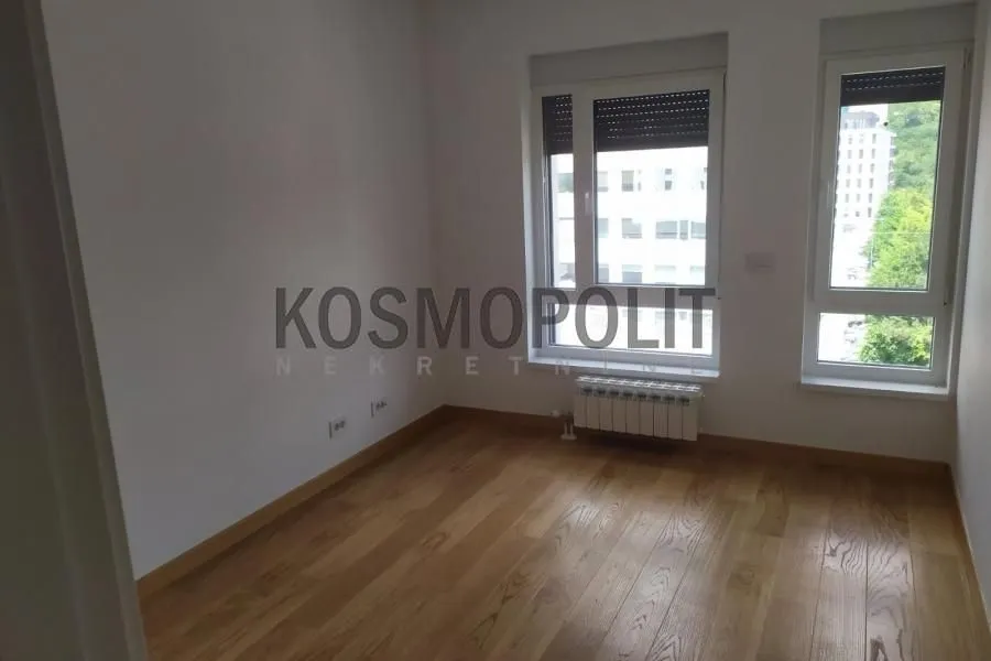 Sale, two bedroom apartment, 70m², Tošin bunar, Novi Beograd Sve Podlokacije